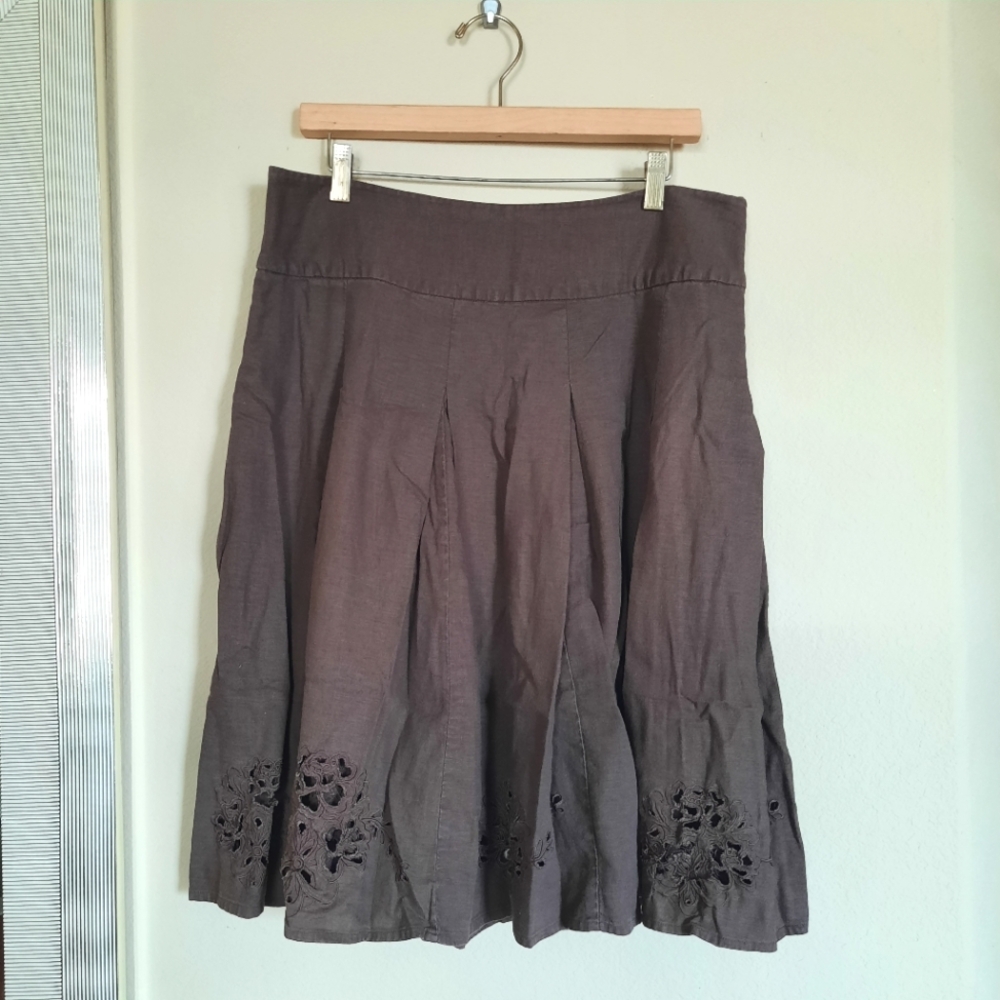 Hillard & Hanson Linen Blend Brown Knee-Length A-Line Skirt Pleats Embroidery